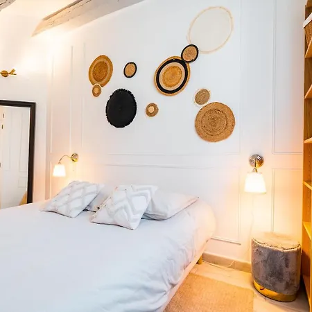 Maison De Vacances, Villanueva, Pour 6 Personnes A 5min Du Centre-ville Villa