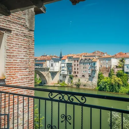 Villa Maison De Vacances, Villanueva, Pour 6 Personnes A 5min Du Centre-ville